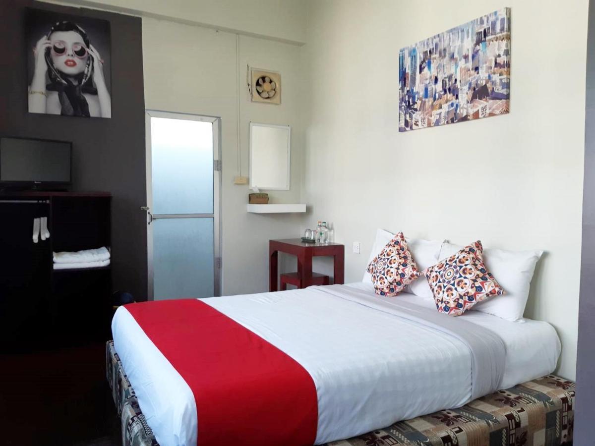 Born Guest House Chiang Mai Bagian luar foto