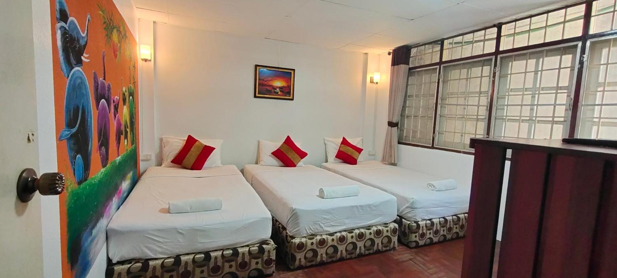 Born Guest House Chiang Mai Bagian luar foto