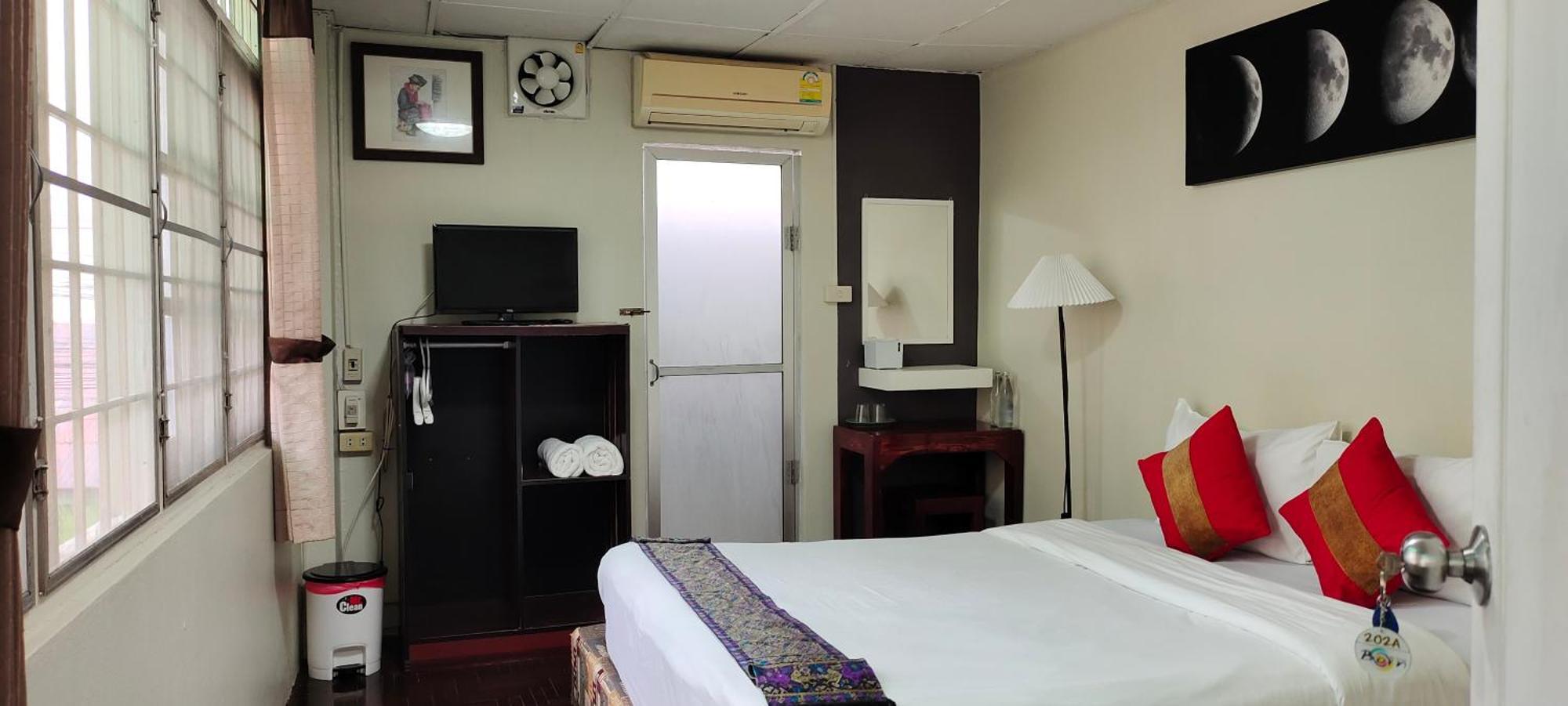 Born Guest House Chiang Mai Bagian luar foto